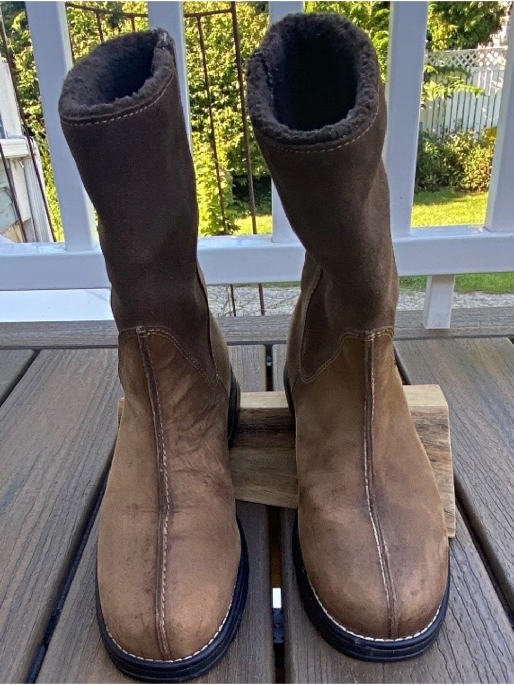 Columbia Shirebrook Brown Suede/Nubuck Pull-On Boots Sz 9 Faux Shearling Lining